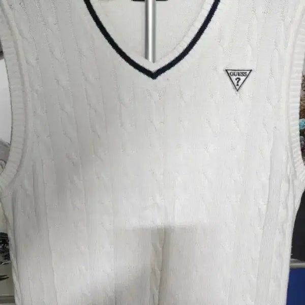 [BUNJANG] Guess V-Neck Cable Knit Vest Ivory / GUESS (신형.남100작은105)조끼 아이보리