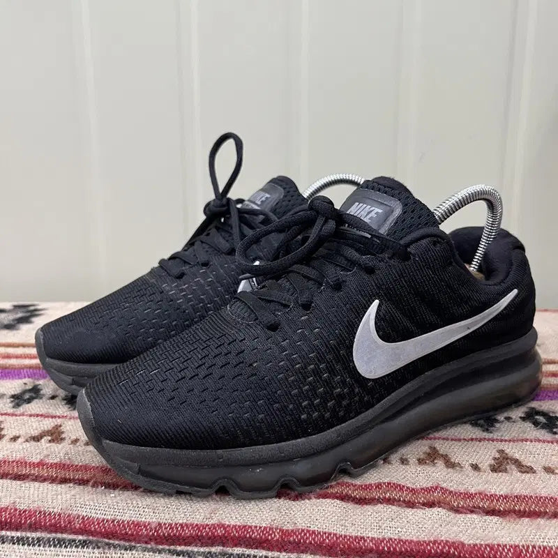 [BUNJANG] Nike Air Max 2017 Sneakers / 나이키 에어맥스 2017 스니커즈 운동화 235 X03671