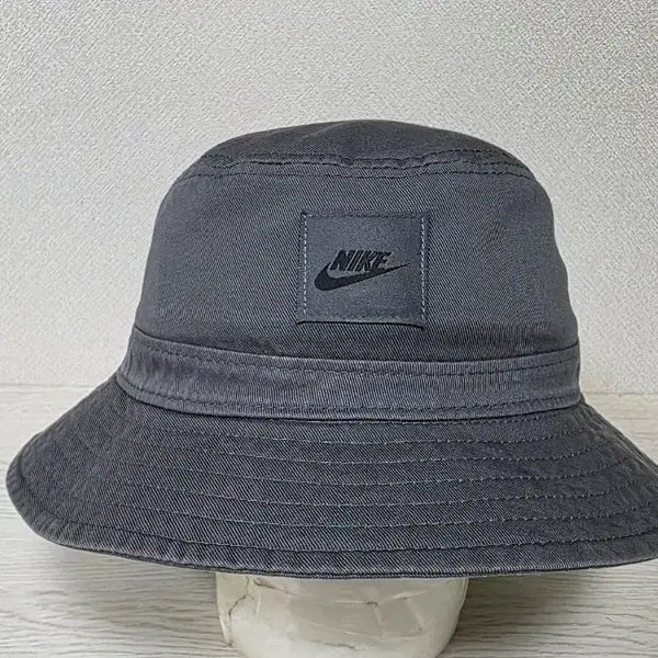 [BUNJANG] Nike Grey Bucket Hat (58cm) / 나이키 그레이 버킷햇 머리둘레 58cm