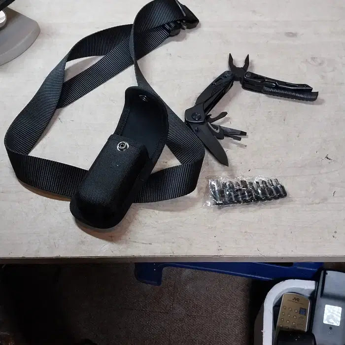 [BUNJANG] Rocsei All-Black Multi-Tool with Bit Set and Pouch (Unused) / 미사용 뤄세이 올블랙 다기능 멀티툴/비트 및 파우치 포함