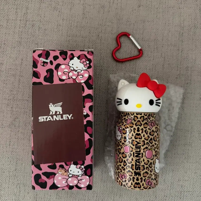 [BUNJANG] Stanley x Hello Kitty Leopard Tumbler Keyring / 스탠리 X 헬로키티 레오파드 텀블러 키링