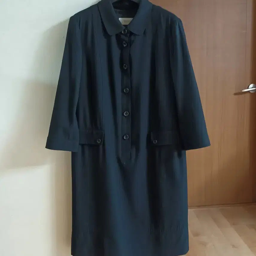 [BUNJANG] BCBG Navy 8-Sleeve Dress / BCBG 네이비  원피스 55