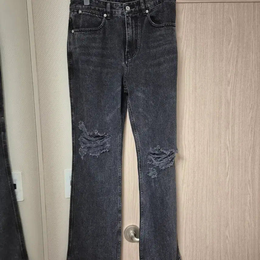[BUNJANG] Bellie Relaxed Flare Denim / 벨리에 릴렉스드 플레어 데님