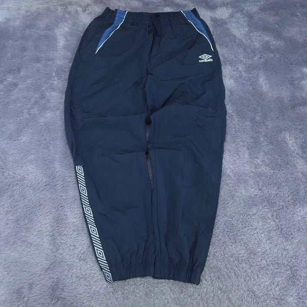 [BUNJANG] Umbro 23SS Track Pants (Size 75/M) / 75(M) 23ss 엄브로 운동바지 | 0831A21