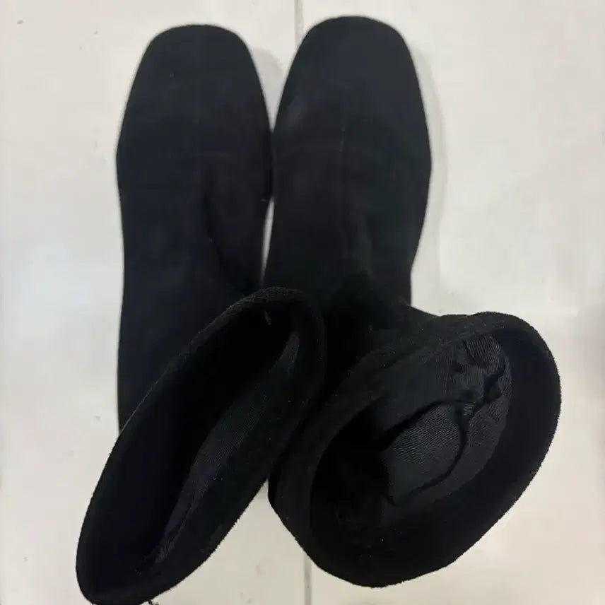 [BUNJANG] Suede Black Ankle Boots Size 240 / 스웨이드 블랙 앵클 부츠 240