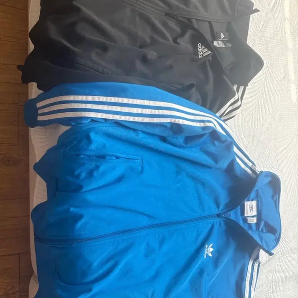 [BUNJANG] Adidas Track Jacket Bundle Set / (일괄)4만원  2번 착용 함!!ㅠ정품맞아요!!ㅠ 아디다스 져지 급처분 M,L
