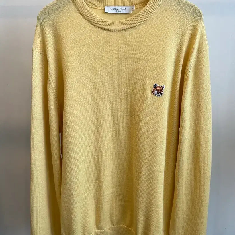[BUNJANG] Maison Kitsuné Fox Head Patch Crewneck Pullover Knit / 메종 키츠네 폭스 헤드 패치 라운드넥 풀오버 니트(정품)