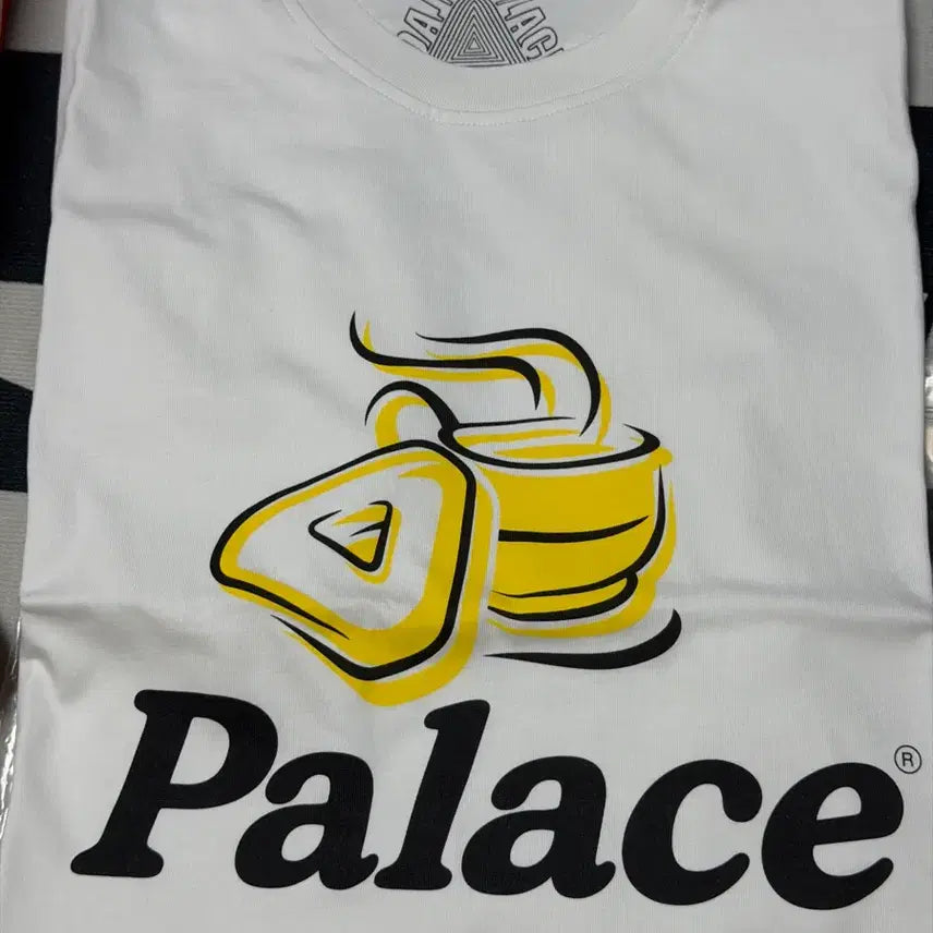 [BUNJANG] Palace Patchy T-Shirt White / Palace 팔라스 PATCHY 티셔츠 화이트