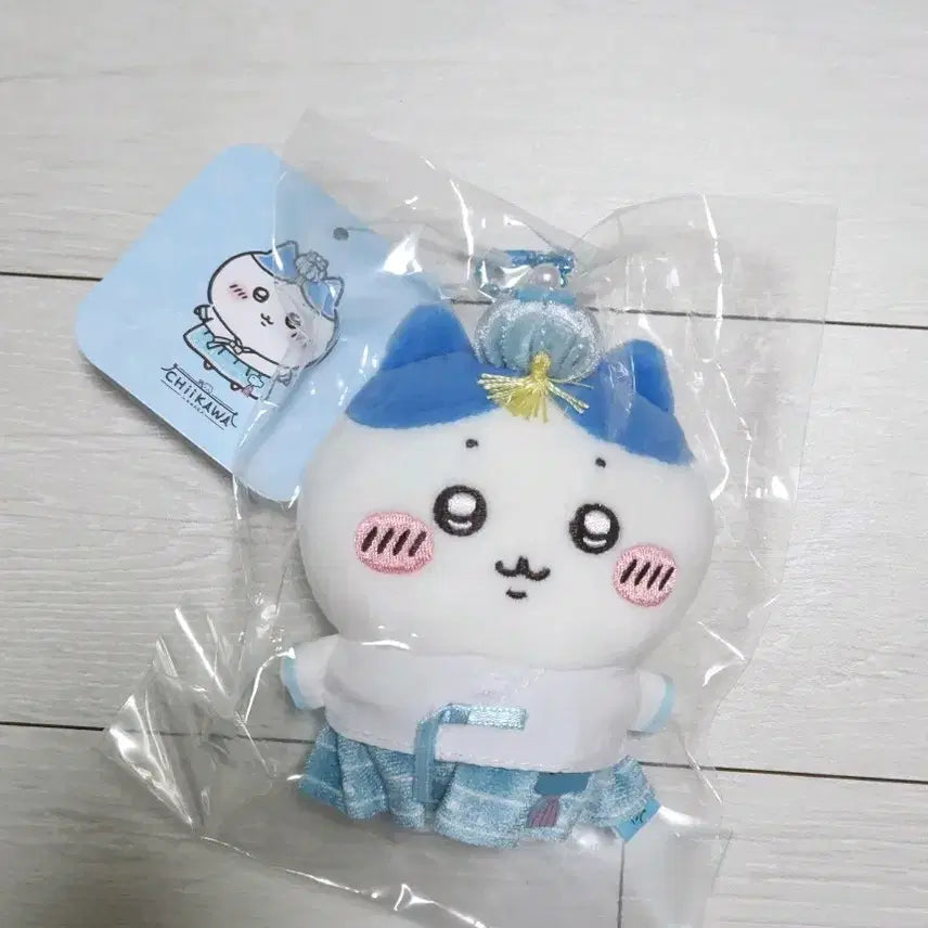 [BUNJANG] Chikawa Hanbok Hachiware Limited Edition Plush / 용산 한정 치이카와 한복 하치와레