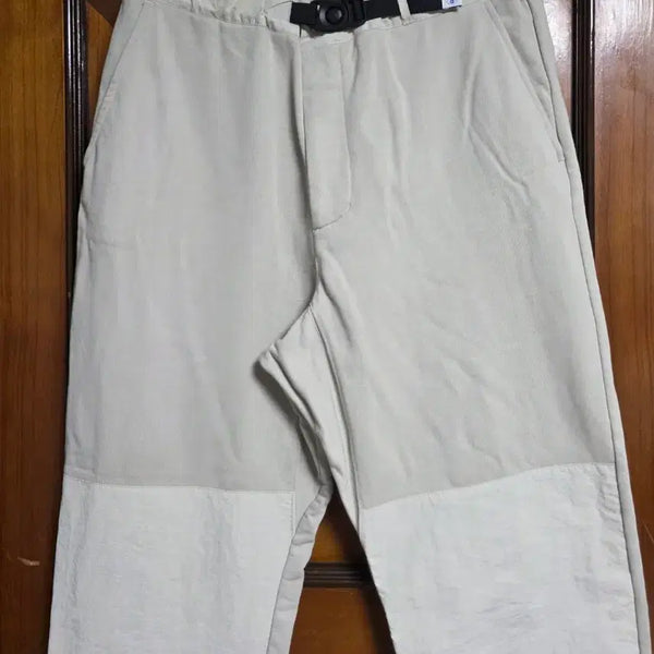 [BUNJANG] OUTSTANDING Utility Sweat Pants L Cream Beige / 아웃스탠딩 스웨트 팬츠 L 크림 베이지 유틸리티 등산 캠핑 골프 러닝 무신사
