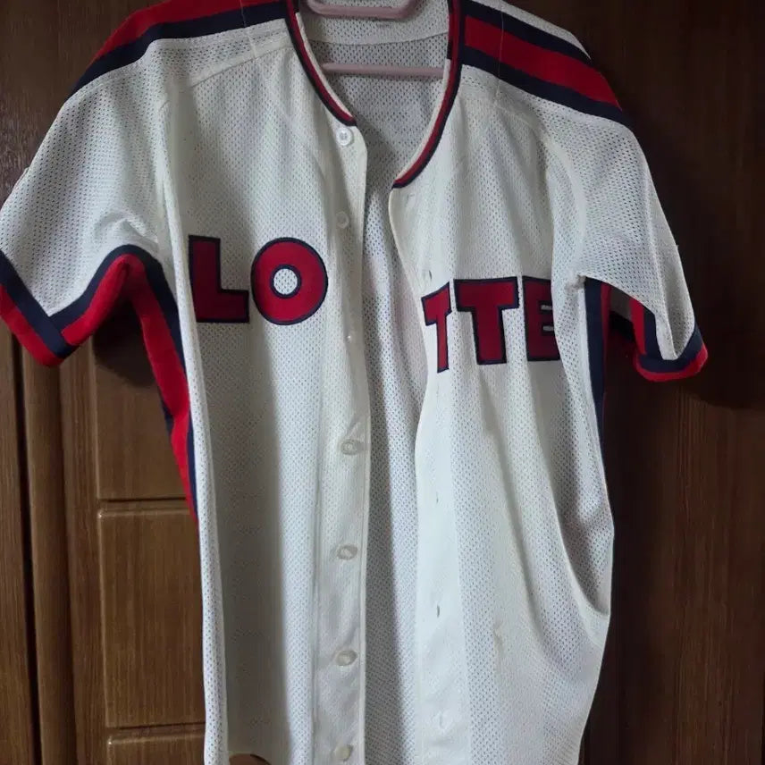 [BUNJANG] Lotte Giants Old Uniform (Yoon Dong-hee / 105 XL) / 롯데자이언츠 올드 유니폼 (윤동희/105.XL)