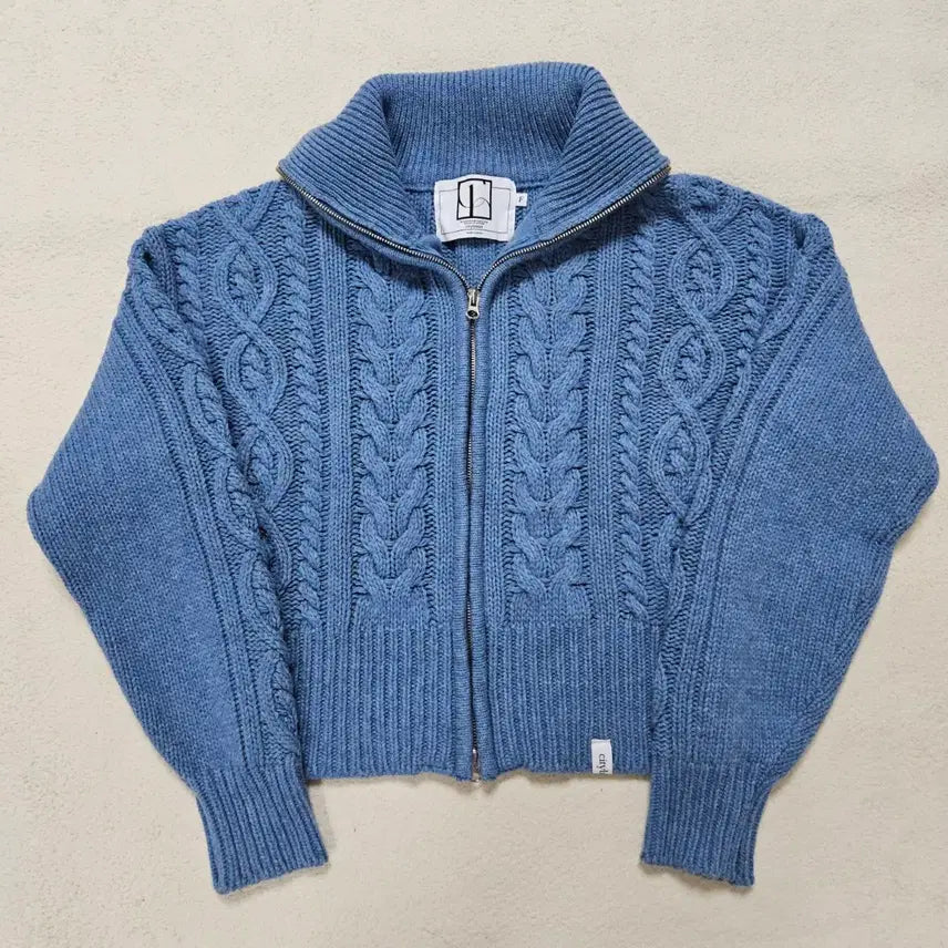 [BUNJANG] Citybreeze Cable Knit OS / 시티브리즈 케이블 니트 급처