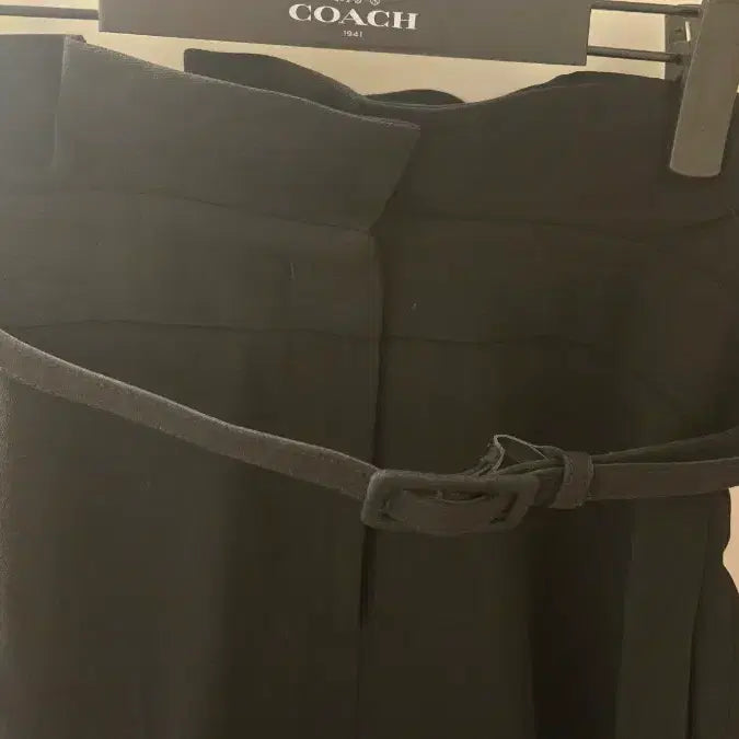 [BUNJANG] MICHAA Black High-Waist Pointed Slacks / 미샤 블랙 하이웨스트 포인트 슬랙스
