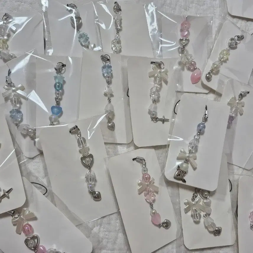 [BUNJANG] Beaded Keychain Random Box / 영롱 비즈키링 랜박