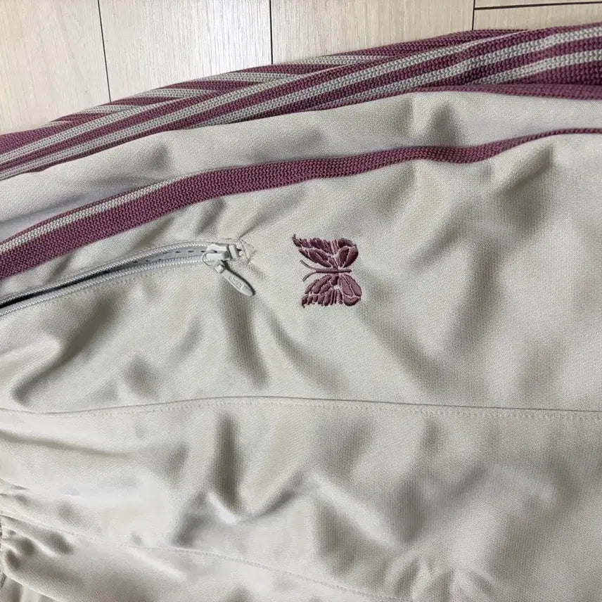 [BUNJANG] Needles H.D. Track Pants Poly Smooth Ivory / XL)니들스 H.D. 트랙 팬츠 폴리 스무스 아이보리