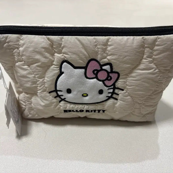 [BUNJANG] Hello Kitty Embroidered Quilted Pouch / 키티 파우치