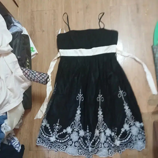 [BUNJANG] Black and White Embroidered Chiffon Mini Dress / 블랙 앤 화이트 자수 쉬폰 원피스/44.55