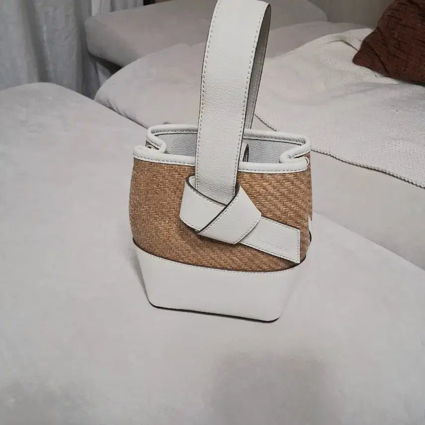[BUNJANG] Ostkaka Mini Bag Tote / 오스트카카 미니백