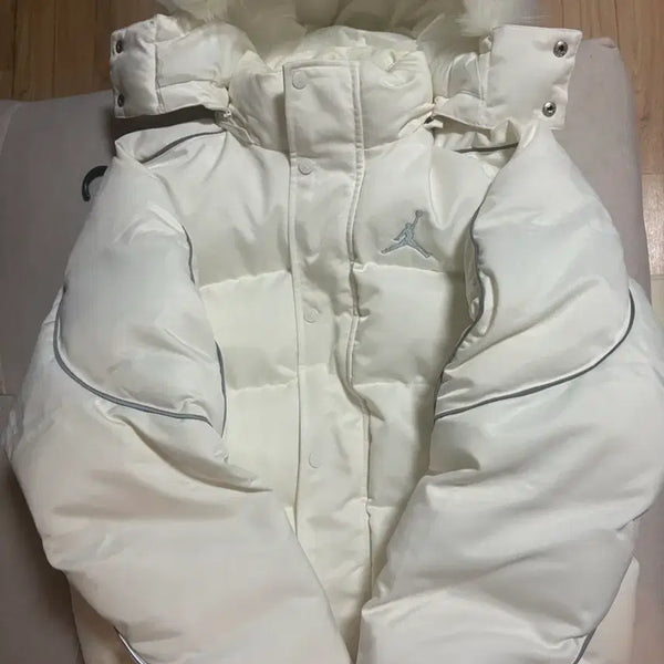 [BUNJANG] Supreme x Jordan Collaboration Puffer Jacket White / 슈프림 조던 퍼퍼자켓 화이트-24fw