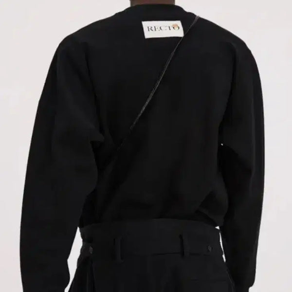 [BUNJANG] RECTO Sweatshirt Black Logo Patch Detail / 렉토 맨투맨