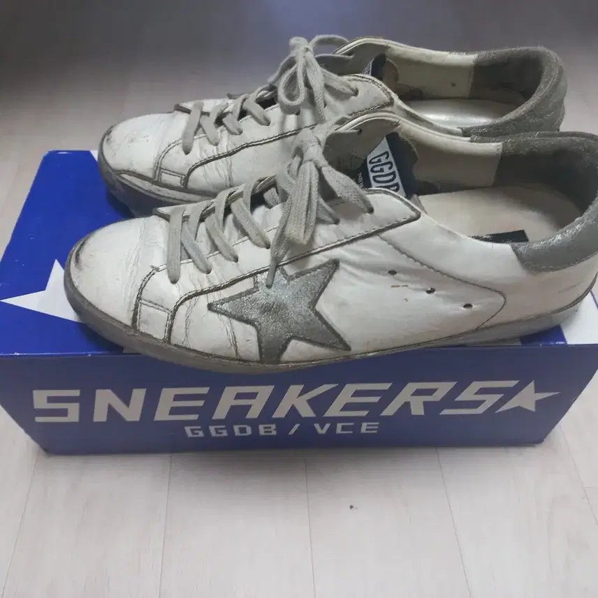 [BUNJANG] Golden Goose Sneakers White Silver Star / 골든구스 스니커즈 화이트 실버별