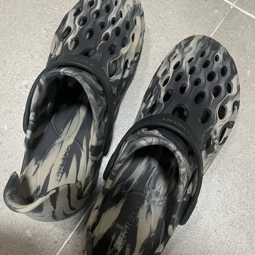 [BUNJANG] Merrell Hydro Moc Black Brindle Sandals (270) / [270]머렐 하이드로 목 블랙 브린들