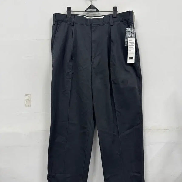 [BUNJANG] Uniqlo U Tucked Tapered Chino Pants (Size 35-36) / (35-36)유니클로U 턱 테이퍼드 치노팬츠
