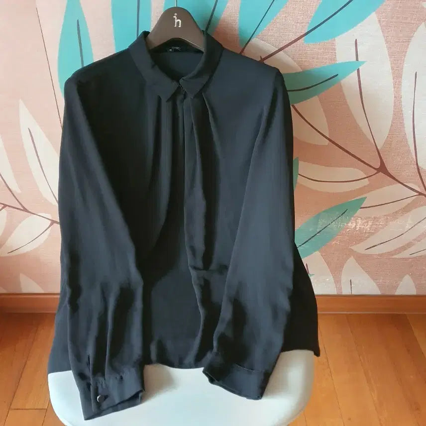 [BUNJANG] Mixxo Black Blouse - Size M / 믹쏘 블랙 M사이즈 블라우스