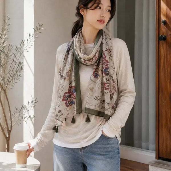 [BUNJANG] Floral Pattern Tassel Scarf / 플라워 패턴 태슬 스카프