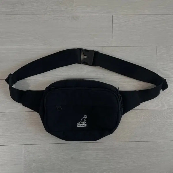 [BUNJANG] Kangol Sling Bag Black / (새상품) 캉골 슬링백 블랙