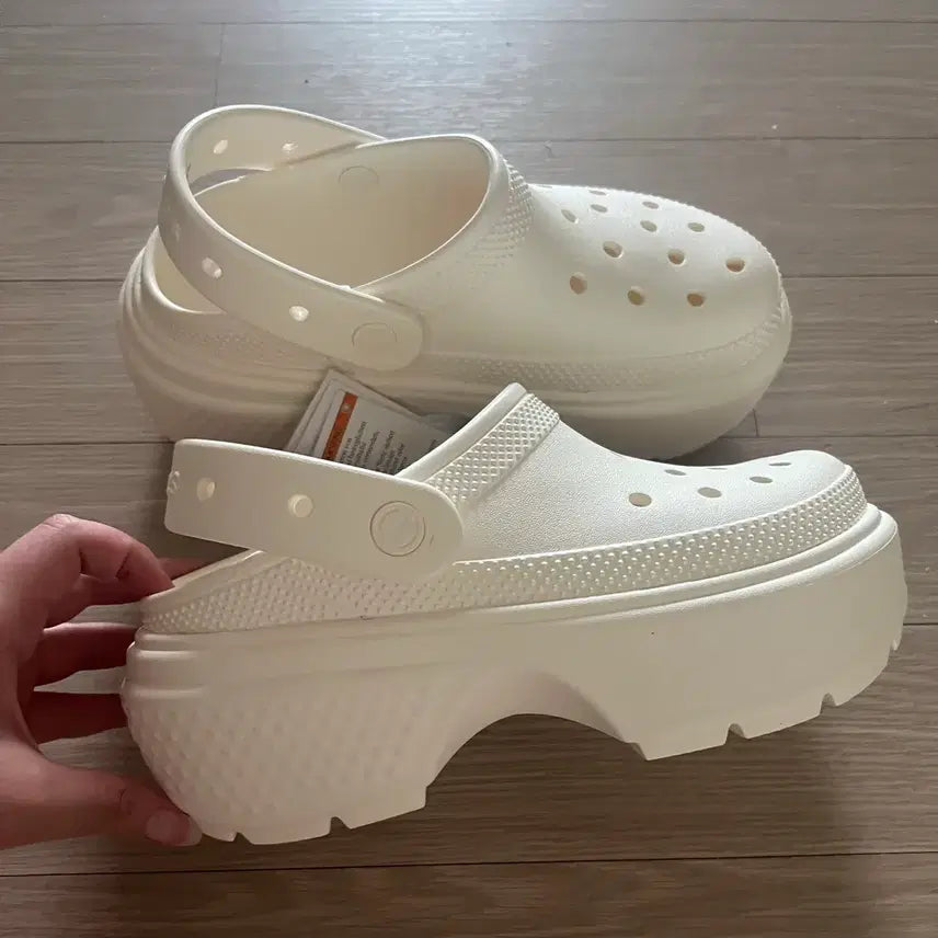 [BUNJANG] Crocs Stomp Platform Clog White / 크록스 스톰프 플랫폼 클로그 화이트 240