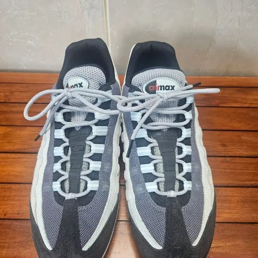 [BUNJANG] Nike Air Max 95 Wolf Grey Rugged Orange Sneakers / 나이키 에어맥스 95 울프 그레이 러그드 오렌지 290