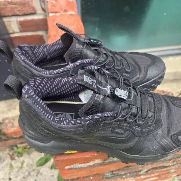 [BUNJANG] Vans Gore-Tex Sneakers / 반스 고어텍스 스니커즈 블랙