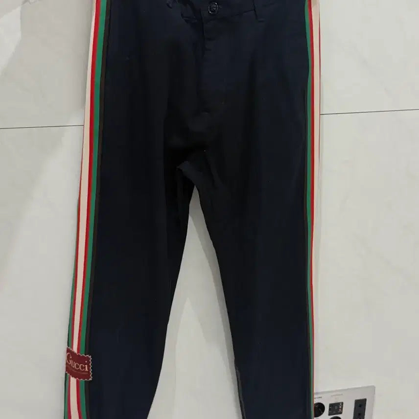 [BUNJANG] Gucci Three-Stripe Jogger Pants / 구찌 삼선 조거팬츠