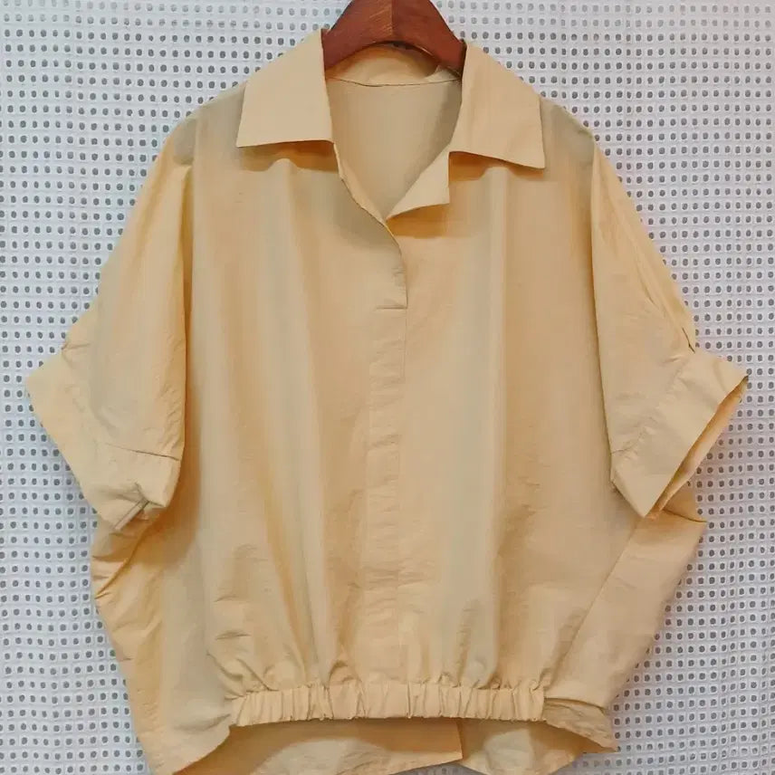 [BUNJANG] Yellow Blouse Shirt / 연 노랑 셔츠 블라우스  free