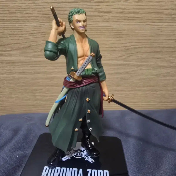 [BUNJANG] Figuarts ZERO Zoro Figure / 아츠제로 조로 판매합니다