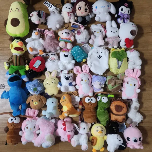 [BUNJANG] 45-Piece Assorted Character Plushie Set / 다양한 캐릭터 인형 세트 45종