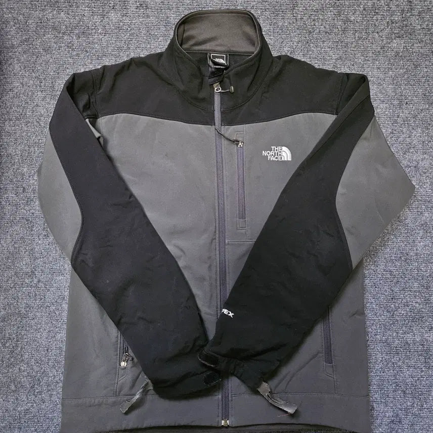 [BUNJANG] The North Face APEX Softshell Color Block Jacket (Gray/Black) / 노스페이스 APEX 소프트쉘 배색 재킷 (그레이/블랙)