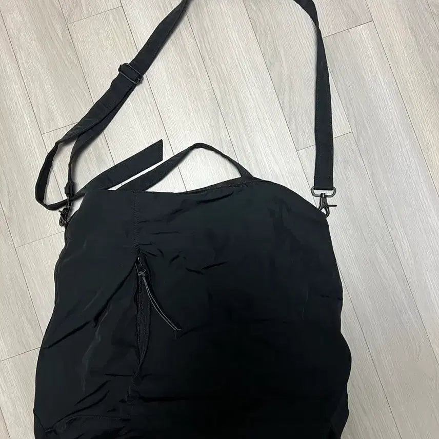 [BUNJANG] SSR El Essential 2-Way Shoulder Bag Black / 에스에스알엘 에센셜 2웨이 숄더백 블랙