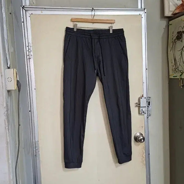 [BUNJANG] Comme des Garçons Jogger Pants / 꼼데가르송남성여름가을조거바지32싸이즈기장95센치