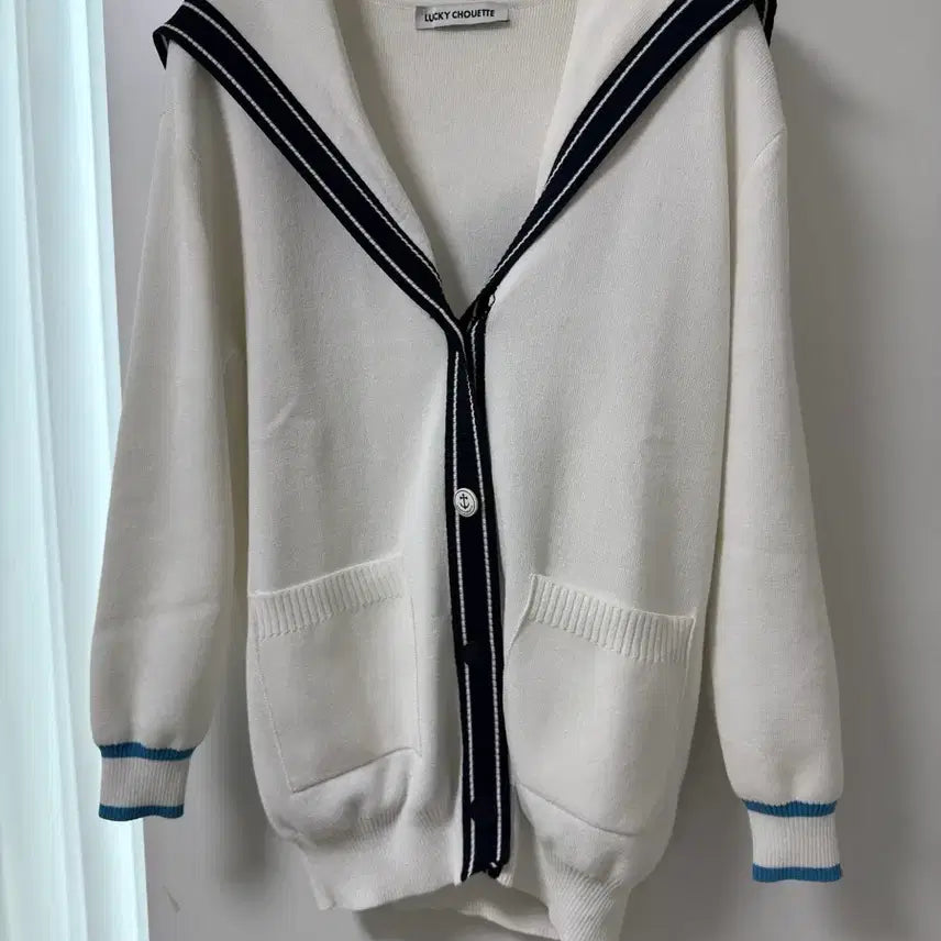 [BUNJANG] Lucky Chouette Cardigan / 럭키슈에뜨 가디건