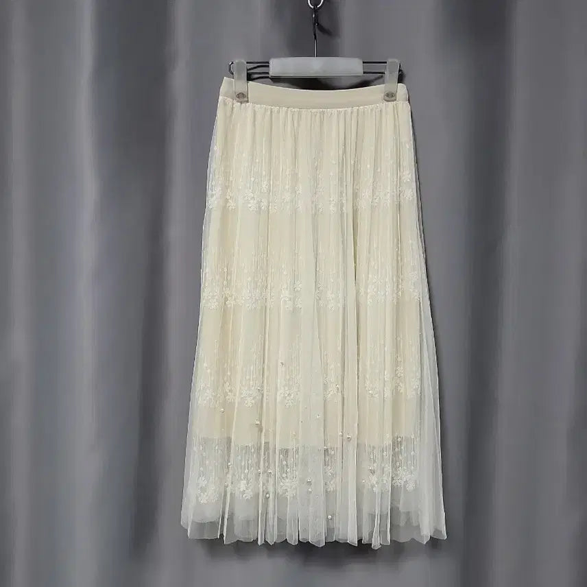 [BUNJANG] Embroidered Pearl Tulle Skirt / 자수 진주 튤 스커트