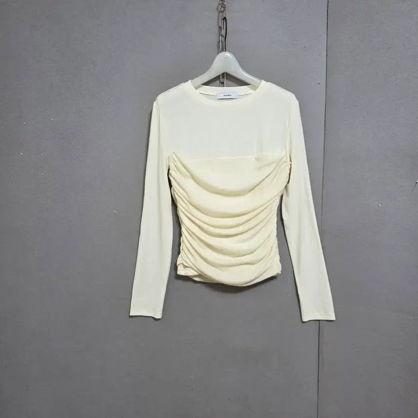 [BUNJANG] Mon Dol Soft T-Shirt Size F Ivory / 몽돌 부드러운 티셔츠 F    n9109   미착용제품