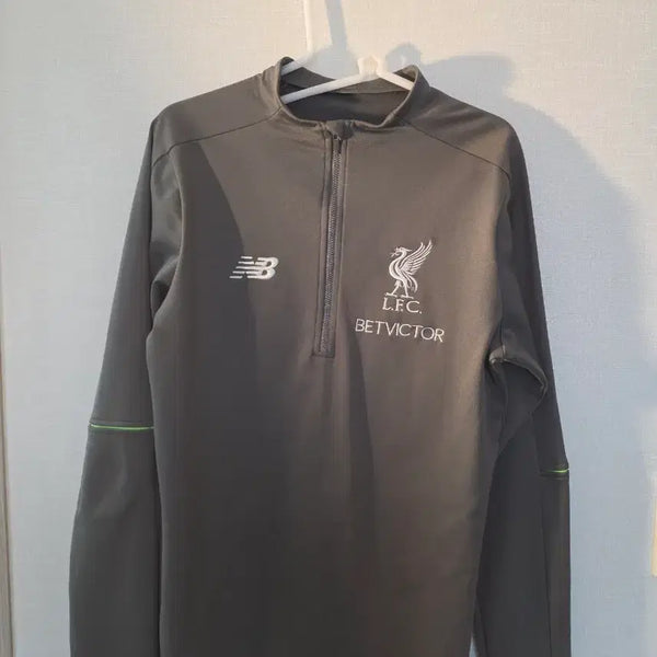 [BUNJANG] New Balance Liverpool Half-Zip Top / 뉴발란스 리버풀 하프집업 상의