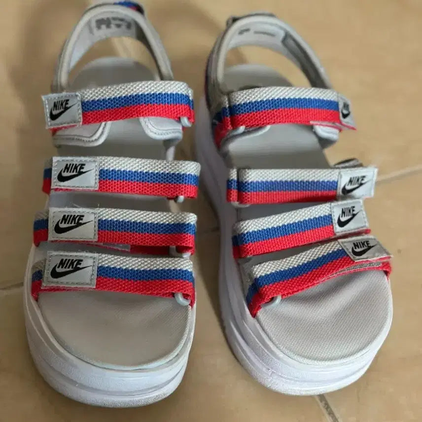 [BUNJANG] Nike Icon Classic Sandals / 나이키 아이콘 클래식 샌들(240/상태좋음)