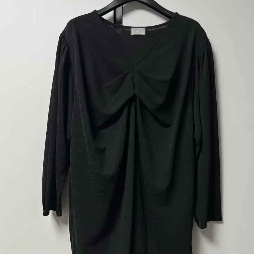 [BUNJANG] High-Quality Shirring Blouse T-shirt / 소재 좋은 셔링 블라우스 티셔츠