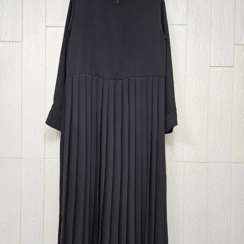 [BUNJANG] Black Pleated Dress / 플리츠원피스