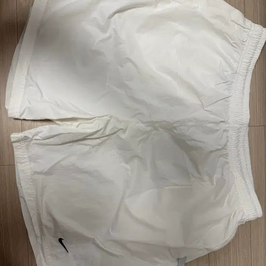 [BUNJANG] Nike White Shorts XXL / 나이키 화이트 반바지 XXL