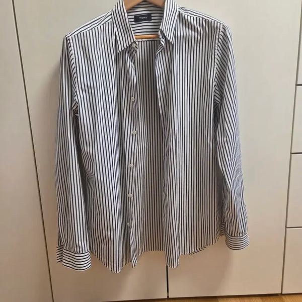 [BUNJANG] Theory Striped Shirt (Size M) / 띠어리 스트라이프 셔츠 M