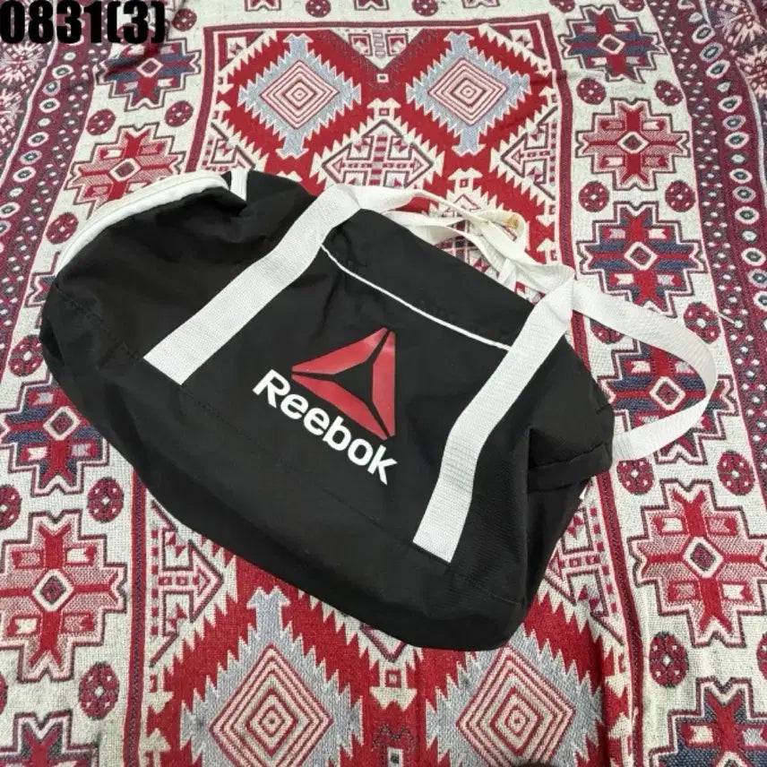 [BUNJANG] Reebok Black Duffel Bag / 리복 블랙 더플백 9/1